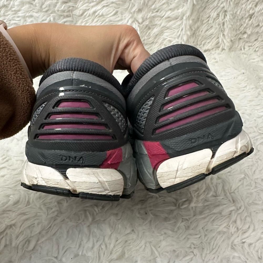 Brooks Ariel 18 Gray Pink Running Shoes Athletic Sneakers Women’s Size 10.5 M - Picture 5 of 10